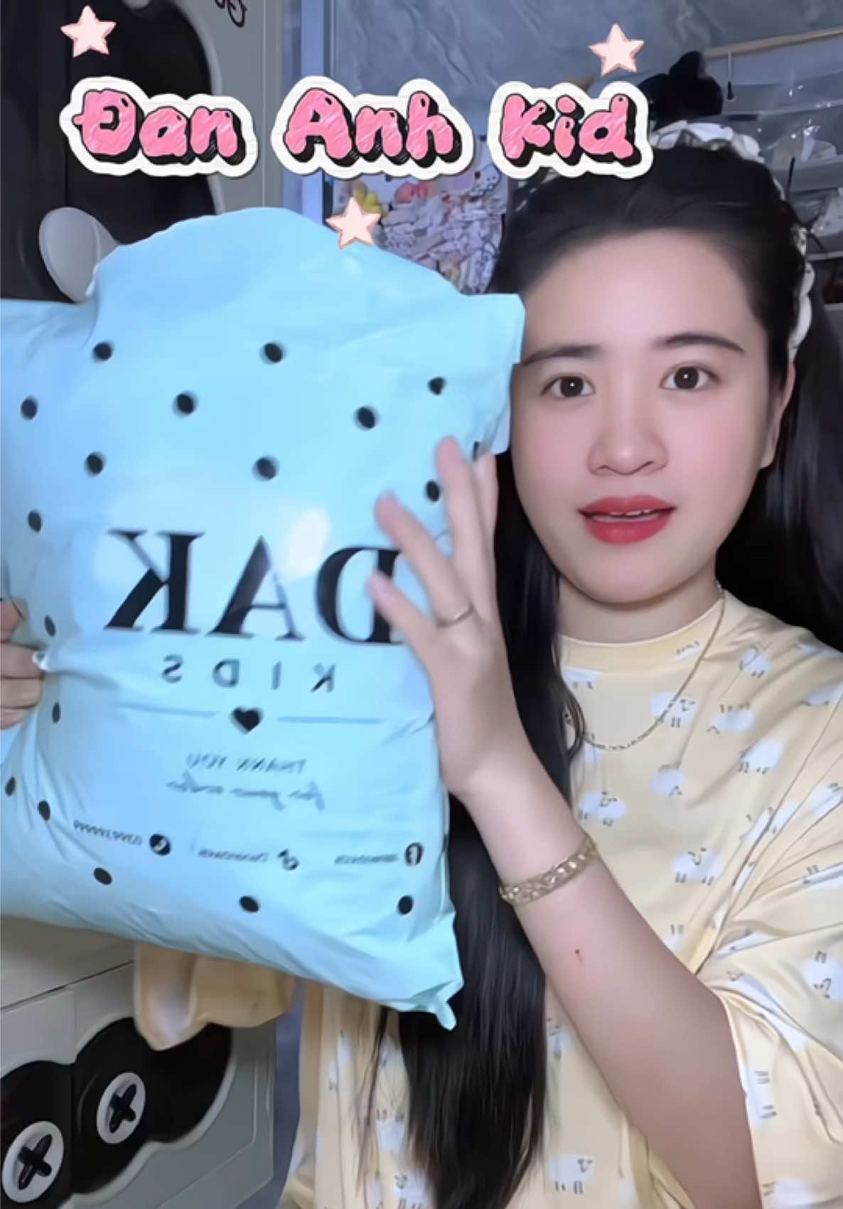 @Ngọc Ngọc- Mẹ 2 c&ocirc;ng ch&uacute;a