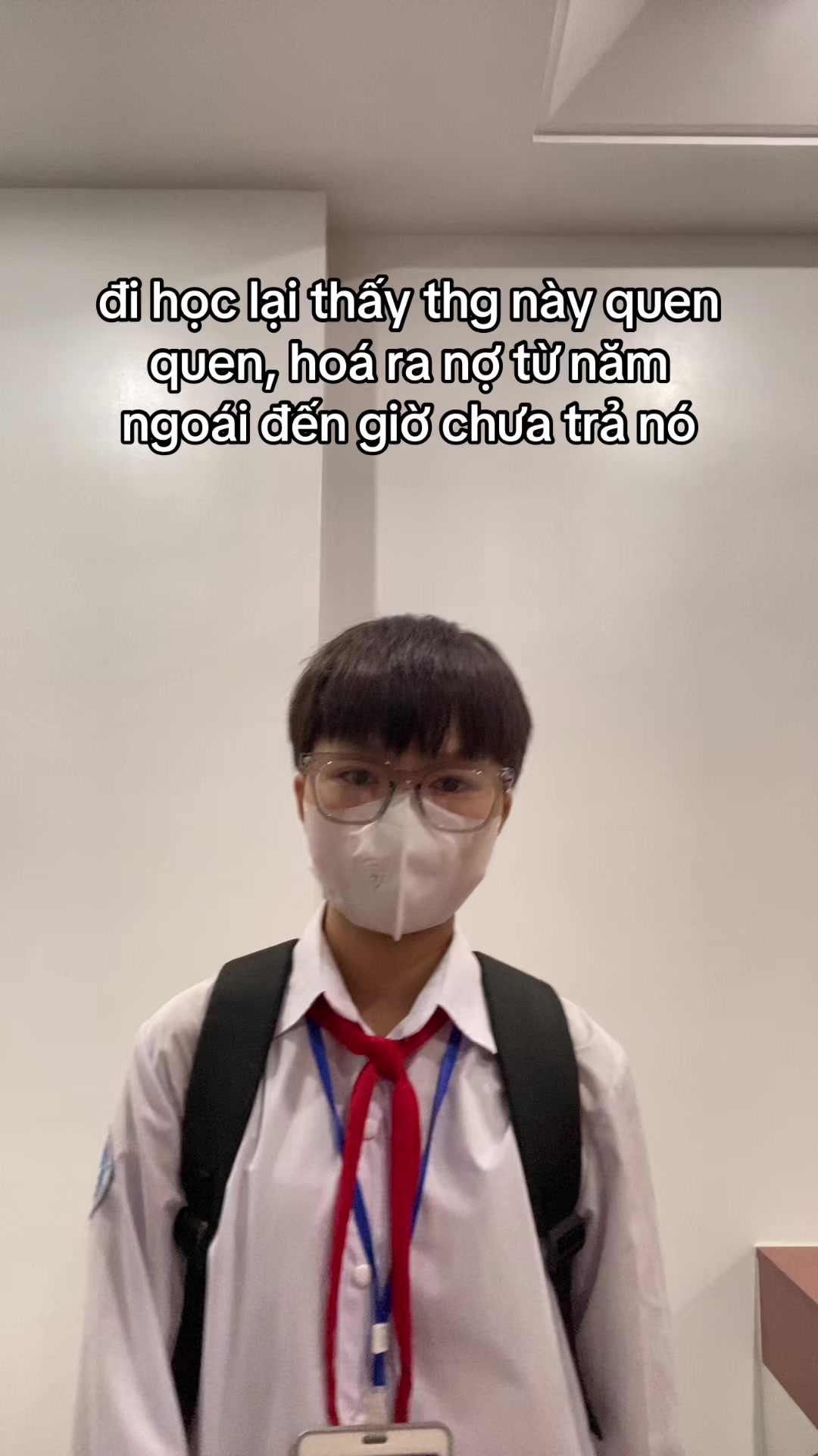 @mặt dính khẩu trang