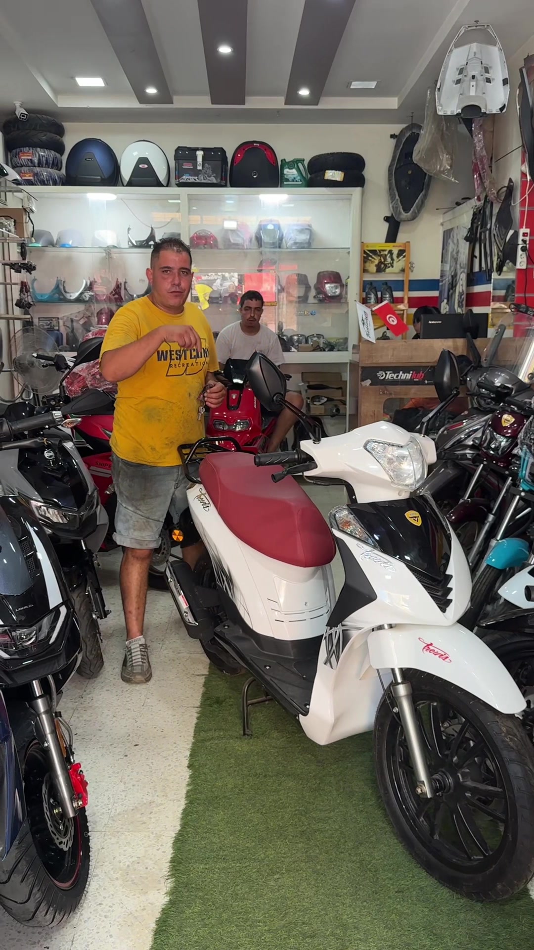 @🏍️ Houssem Caza Moto TN
