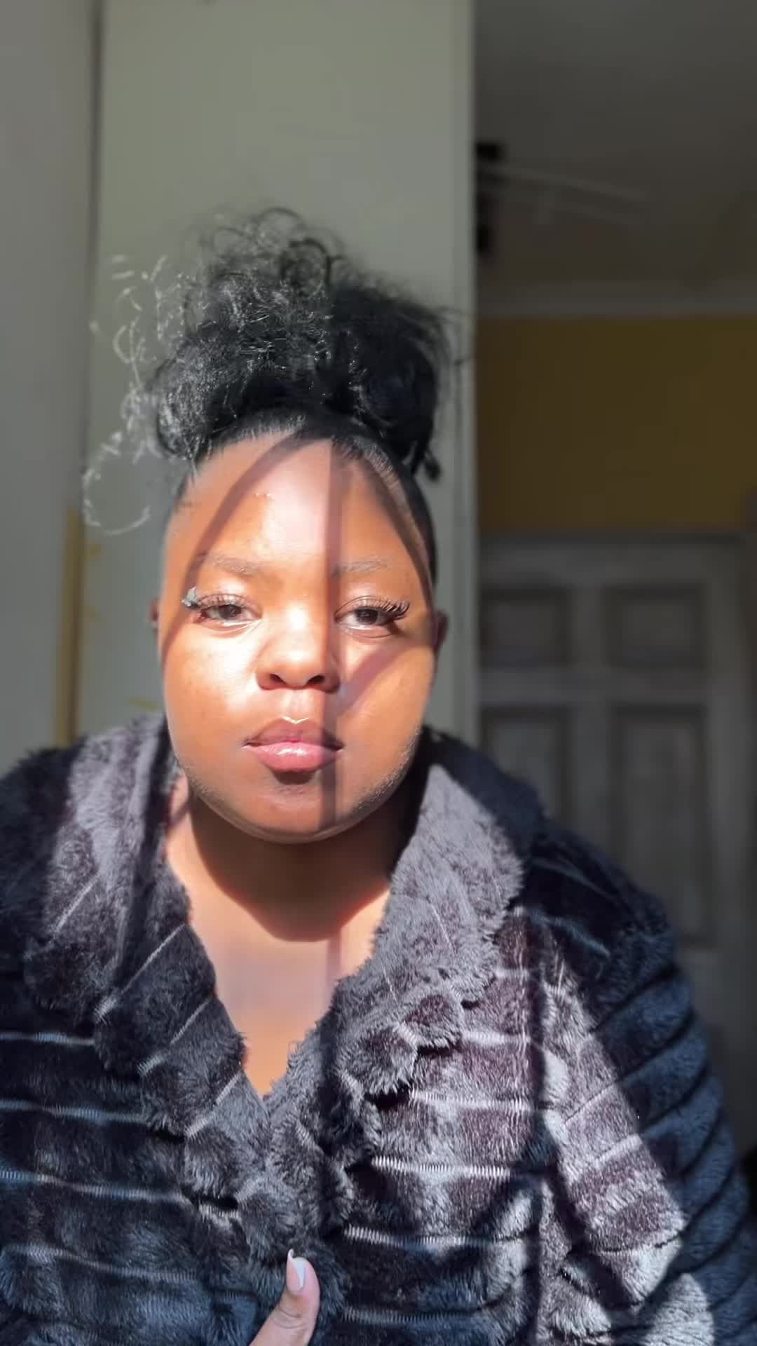 @Candy Majola ᥫ᭡