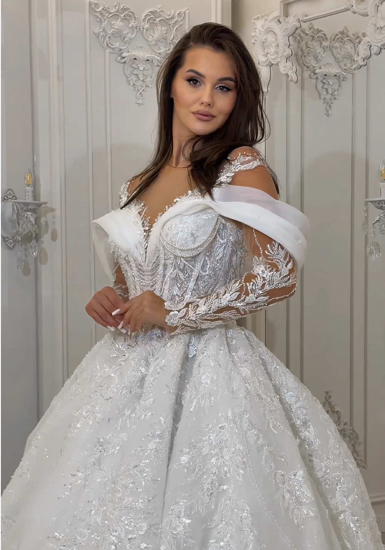 @vio.wedding.dresses