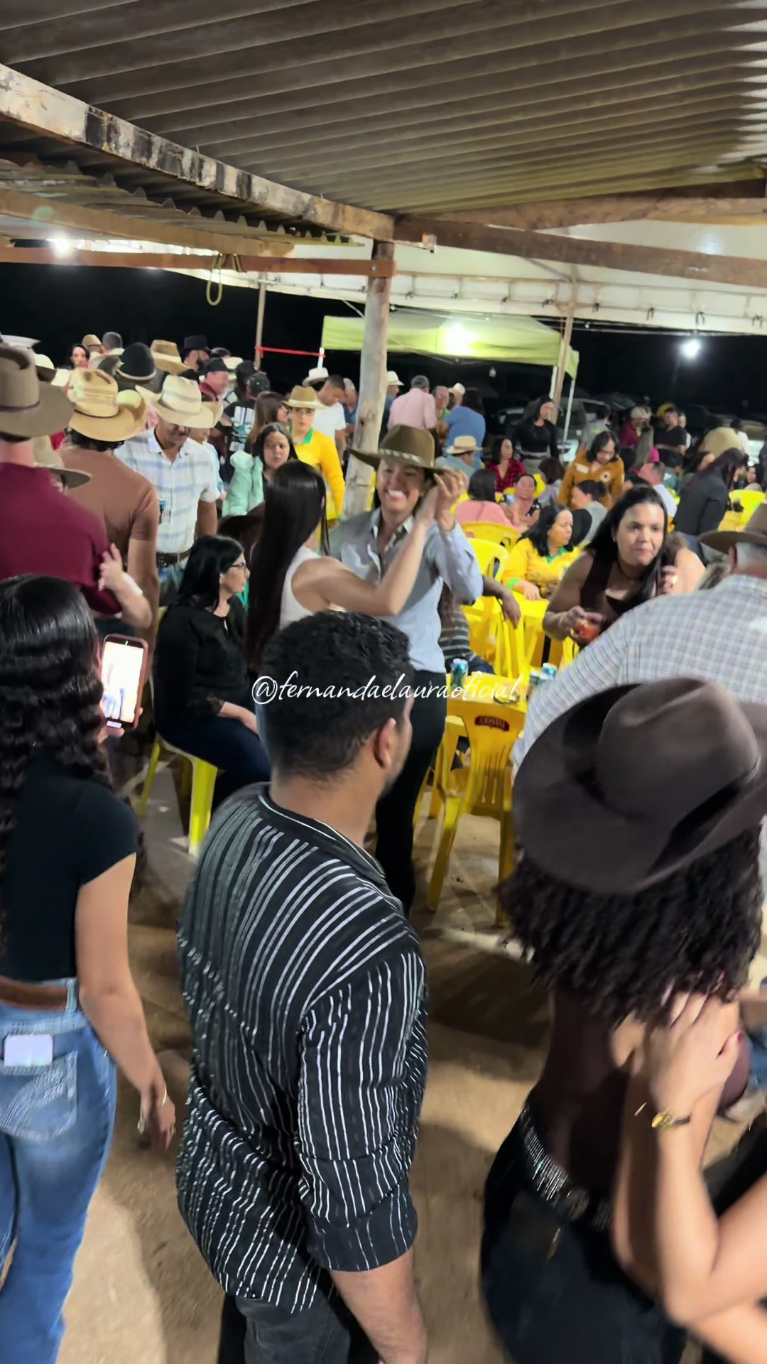 @Laura Machado Oficial