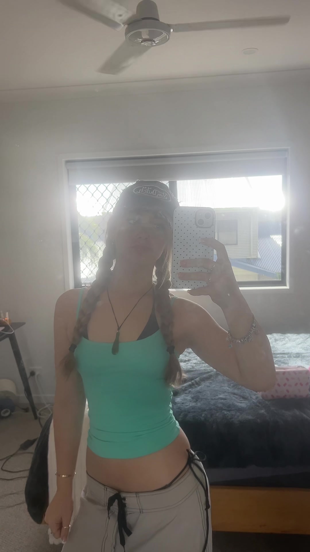 @𝐡𝐞𝐲𝐢𝐭𝐬𝐡𝐚𝐢𝐥𝐞𝐞