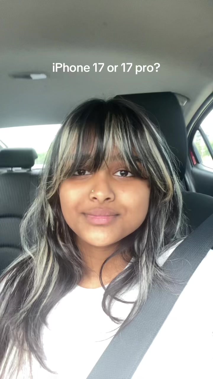 @Santhia