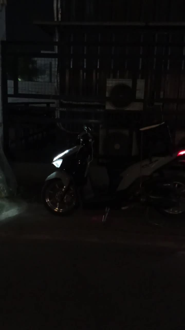 @Vanz