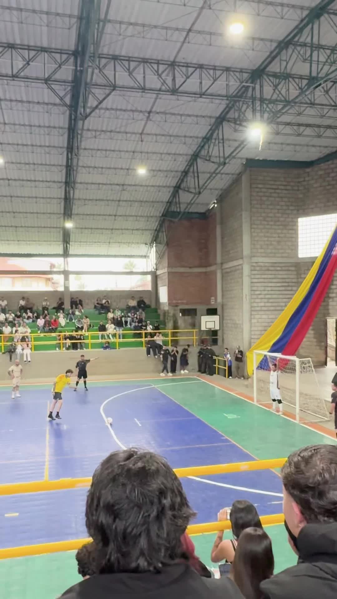@ValenClips