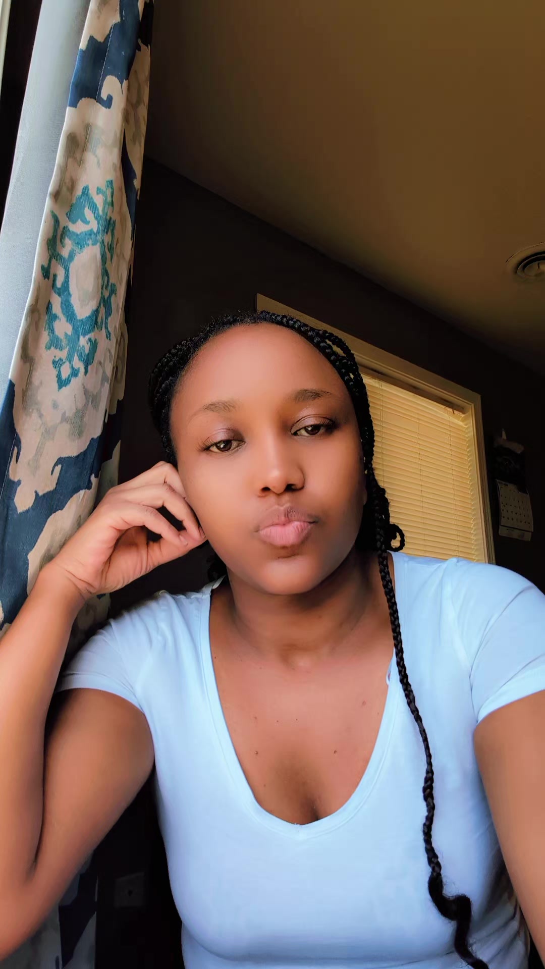 @Everlyne Mwaura 🇰🇪