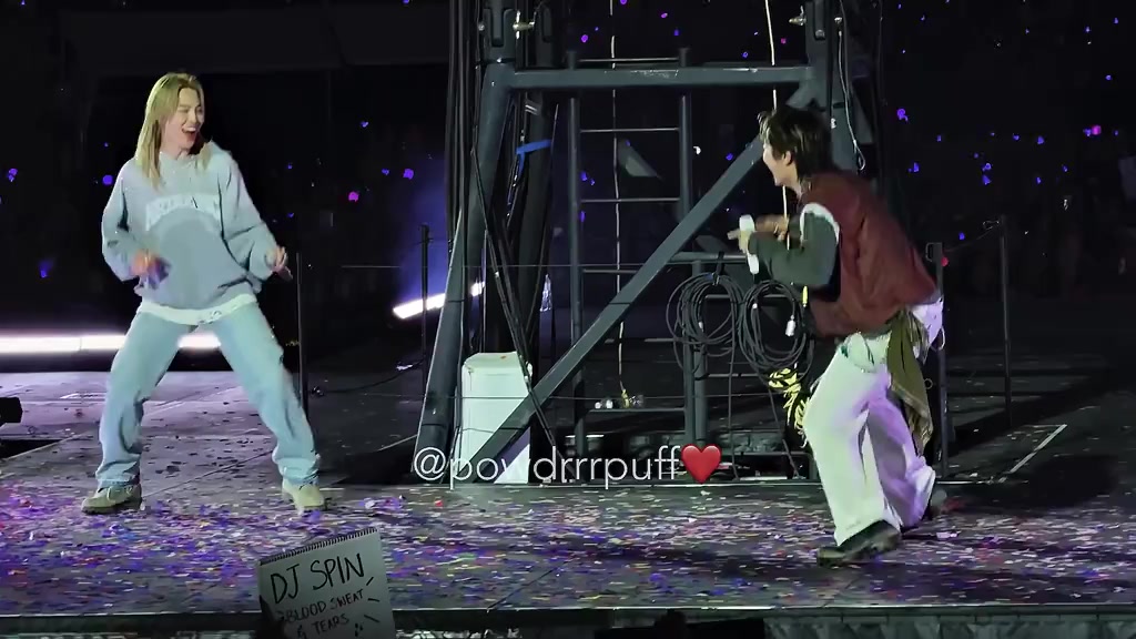 @WingsOfBts ✶ . . .☆ . . . ✶ ✶