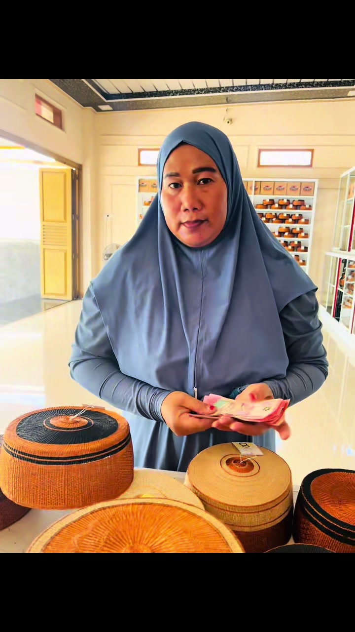 @Karya Mujur Songkok Recca