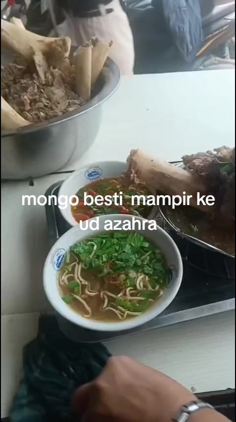 @Mak Krombong