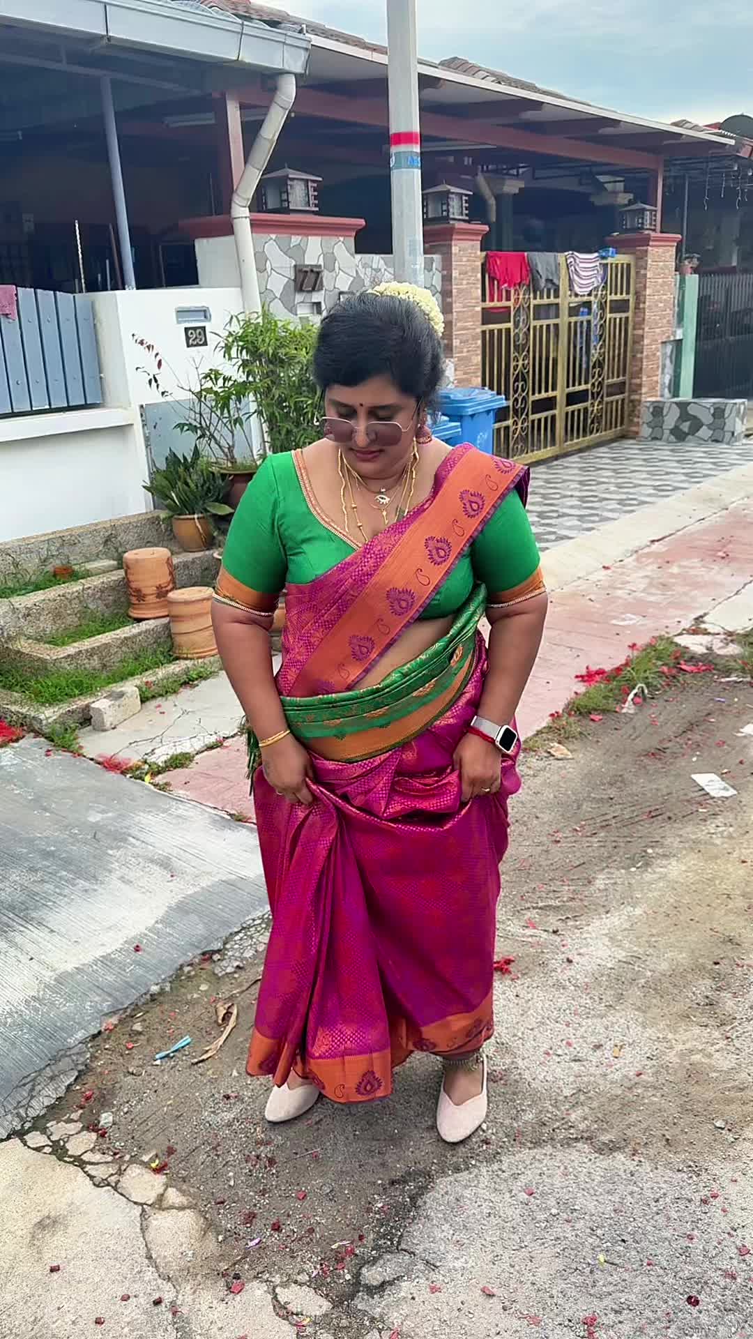 @MALAR HARIS🧿