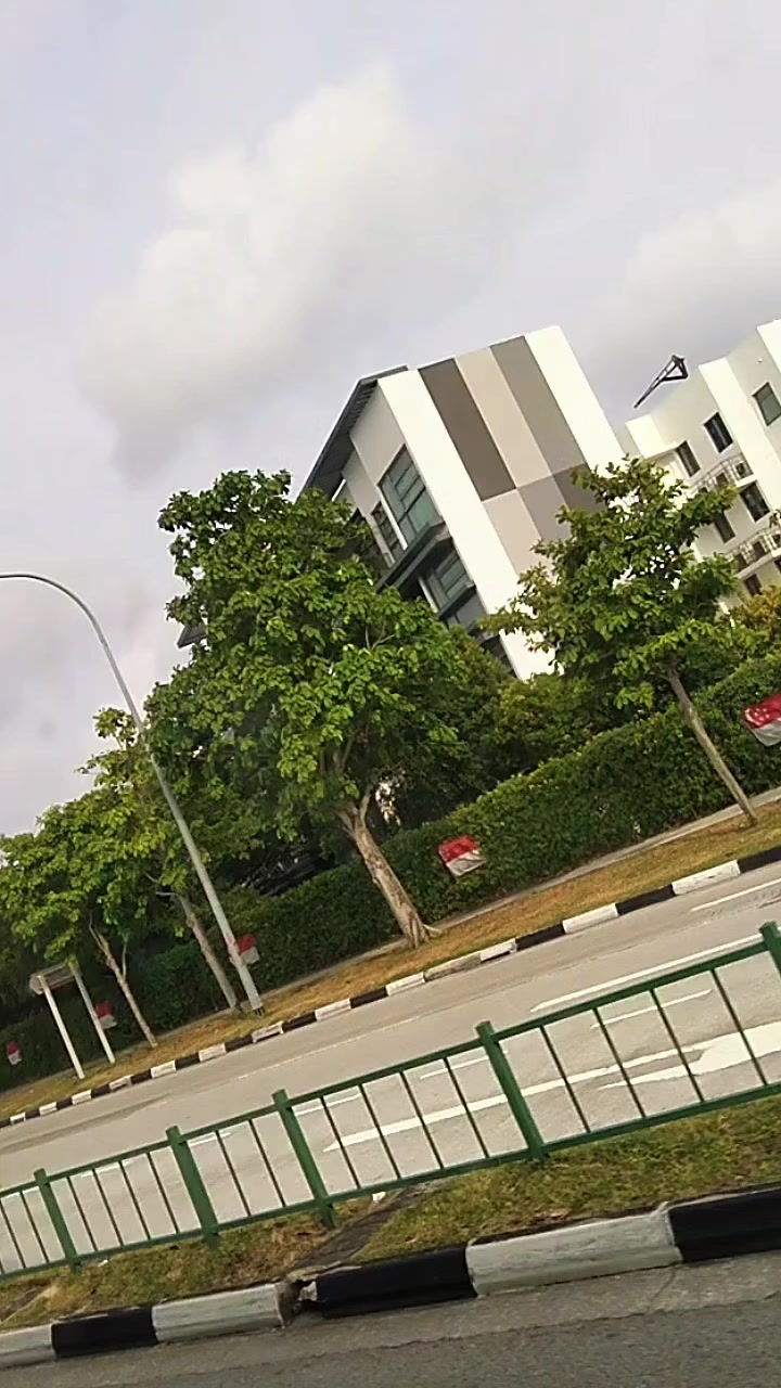 @Na_Maria🇲🇨🇸🇬