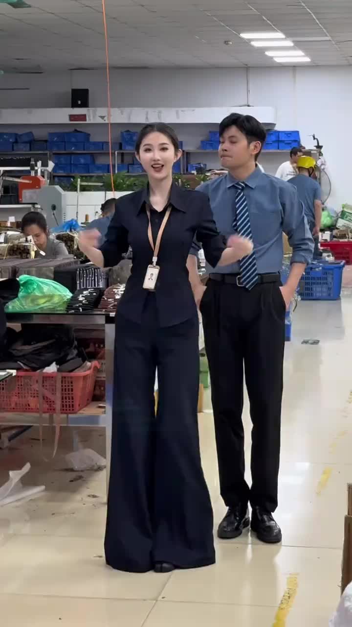 @Sally 雪莉 大笑笑
