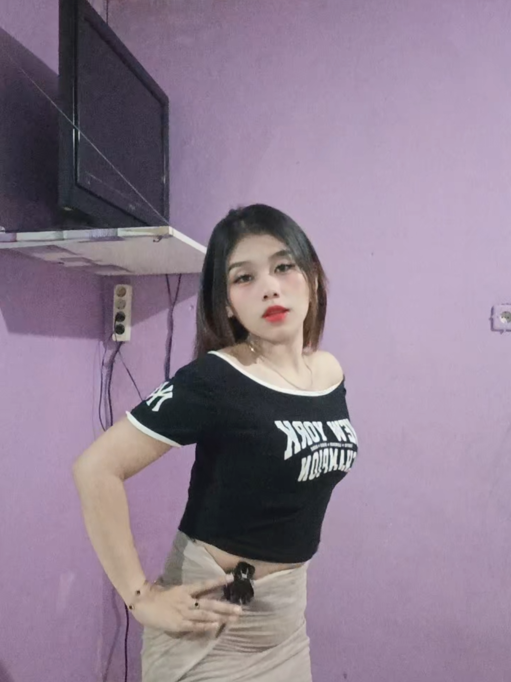 @Vi๐ฎ๐ฉ๐ฏ๐ต๐ผ๐ธ๐ฐ๐ท