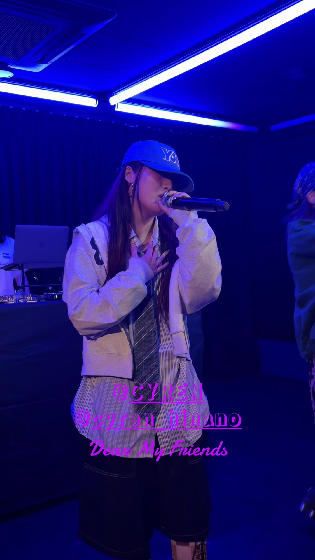 @ひぃ