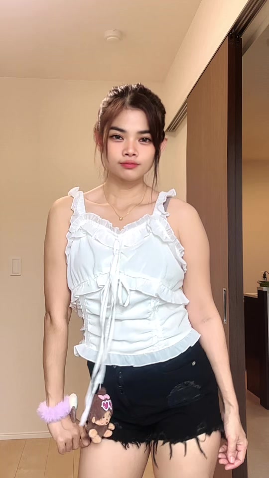 @𝔂𝓸𝓸𝓷𝔂🍑