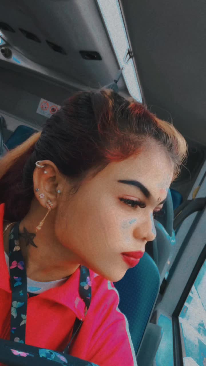 @Aishuma🤍🥹