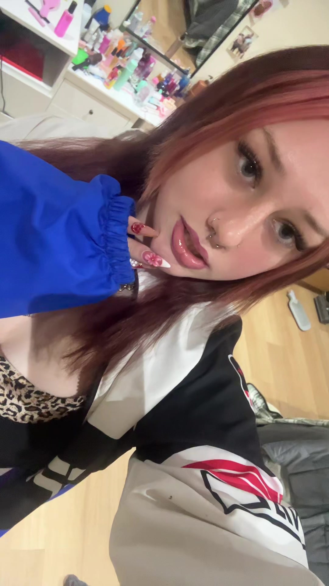 @Mj