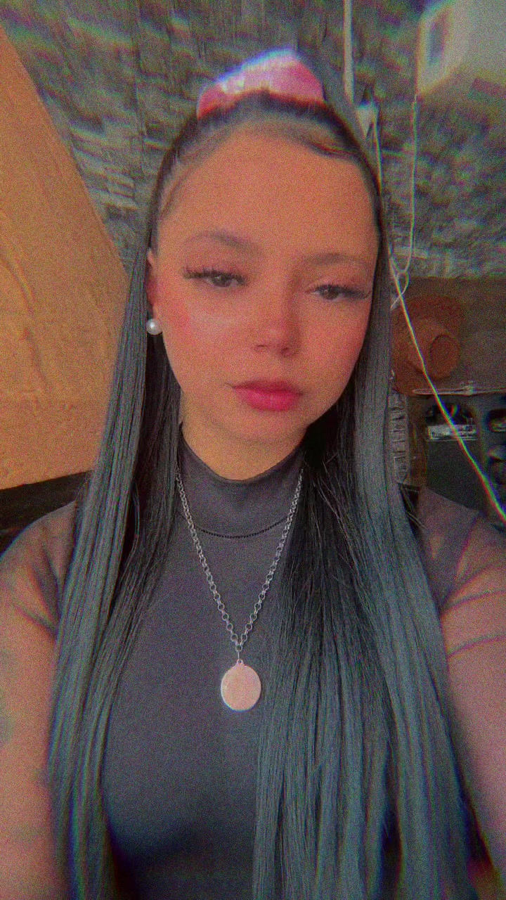 @Micaela Muniz78