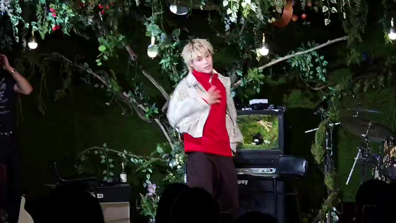 @𝐄𝐮𝐧𝐁𝐢𝐧𝐢𝐞.