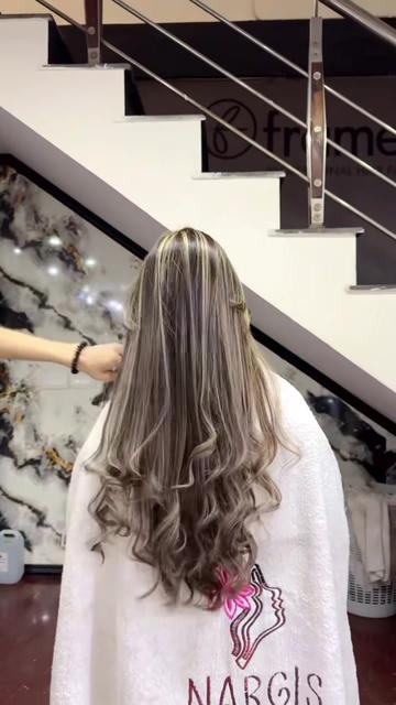 @nargisofficial129