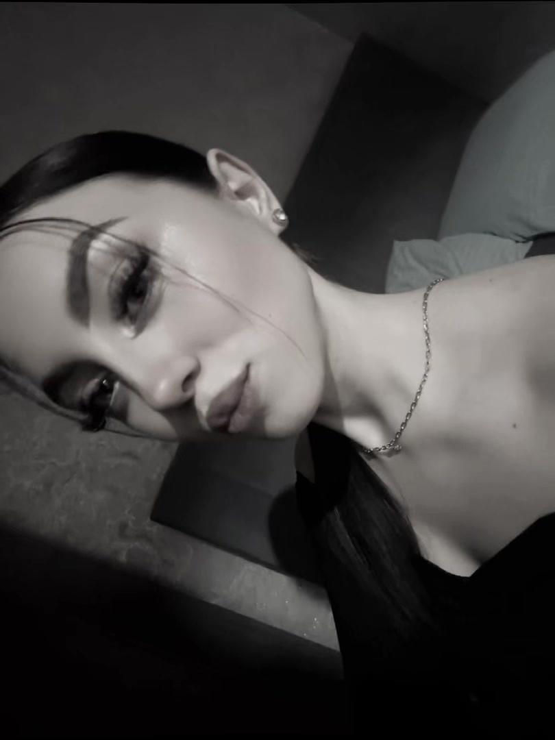 @_romanovna_🌹