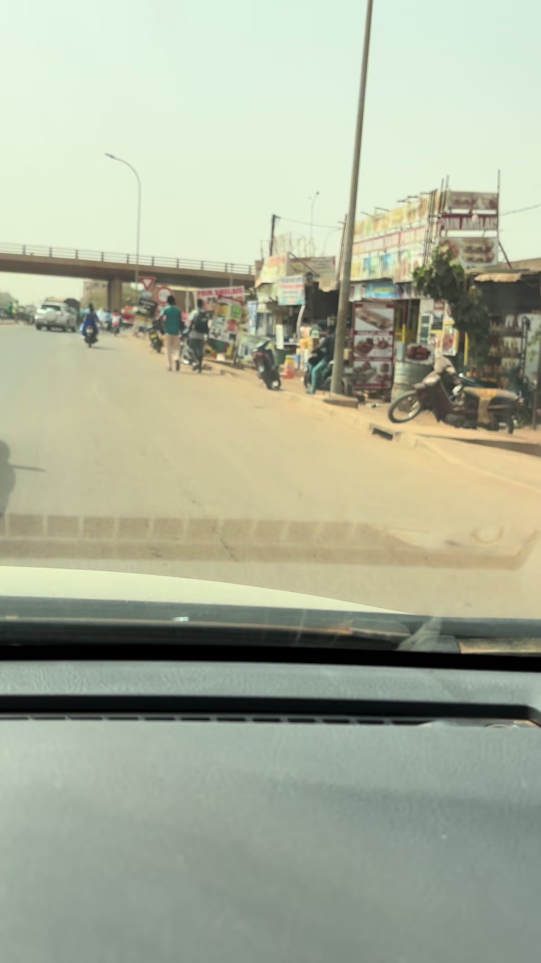 @Univers de la mode🇧🇫