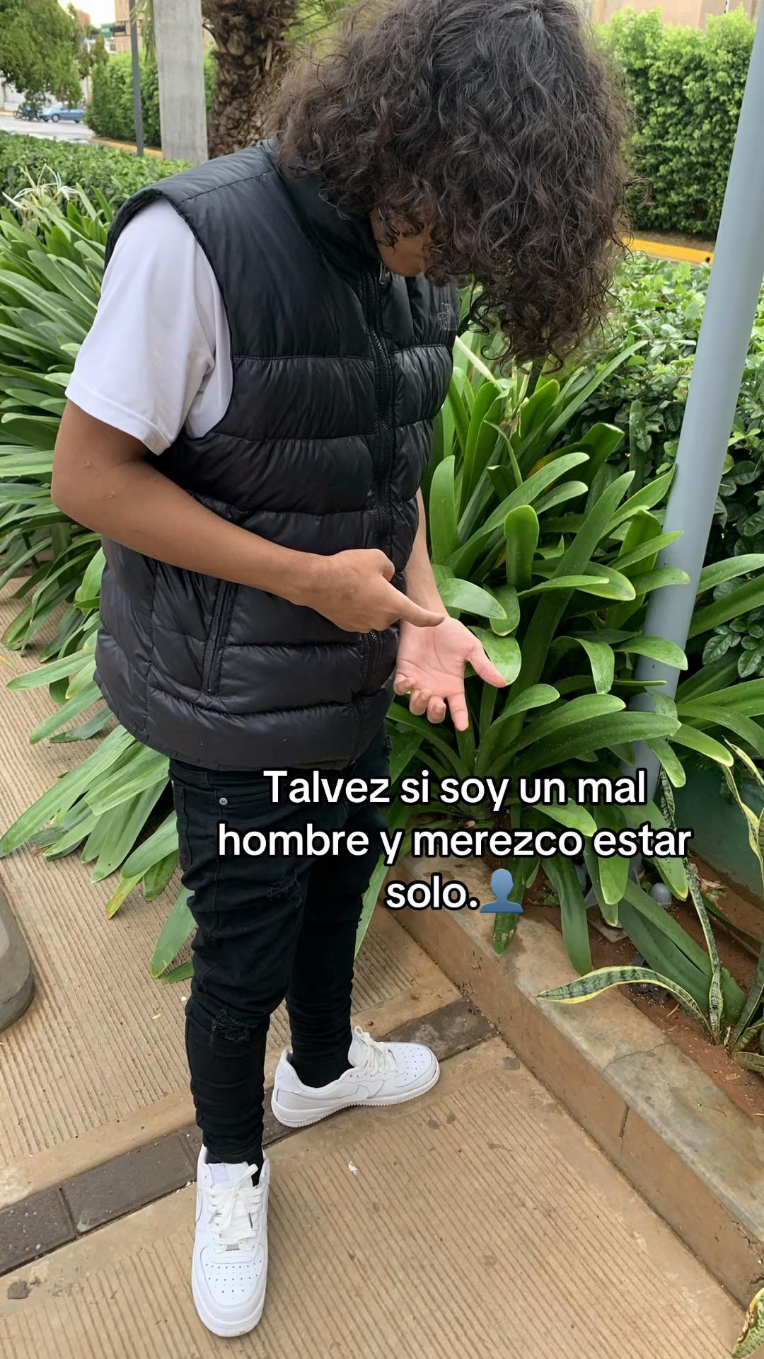 @Sxntixgo