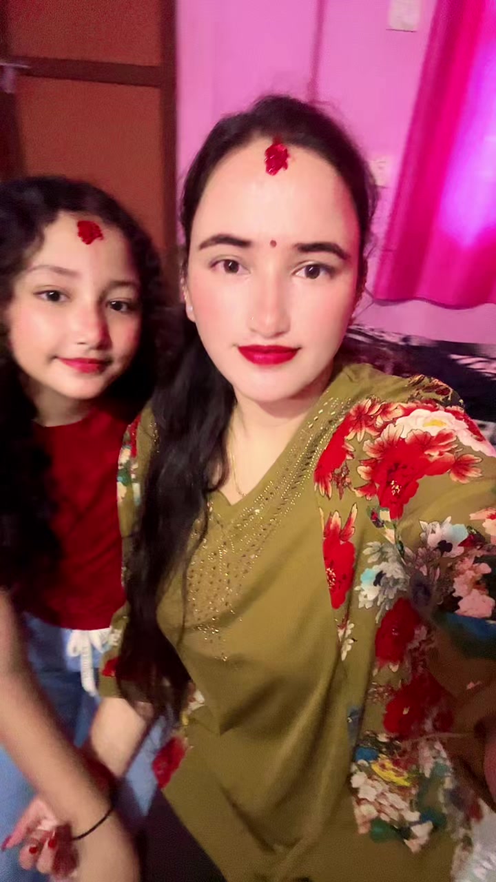 @NISHA OLI❤️