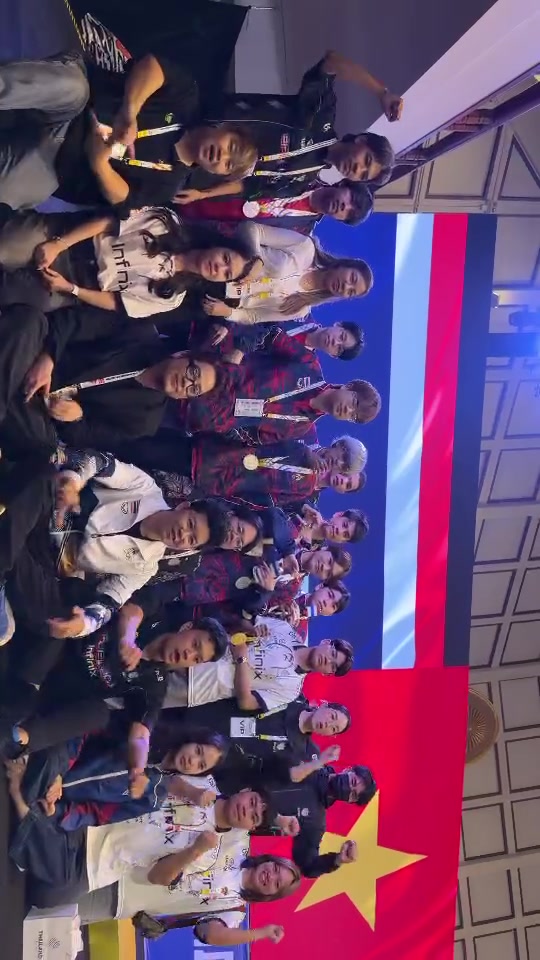 @LUCKY(แฟนคลับทีมแชมป์)