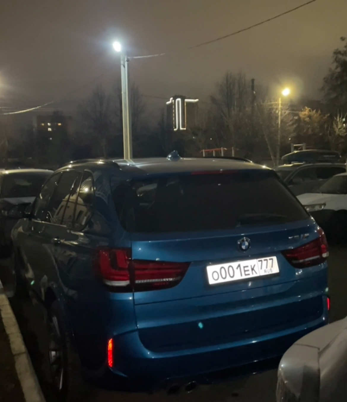 @001