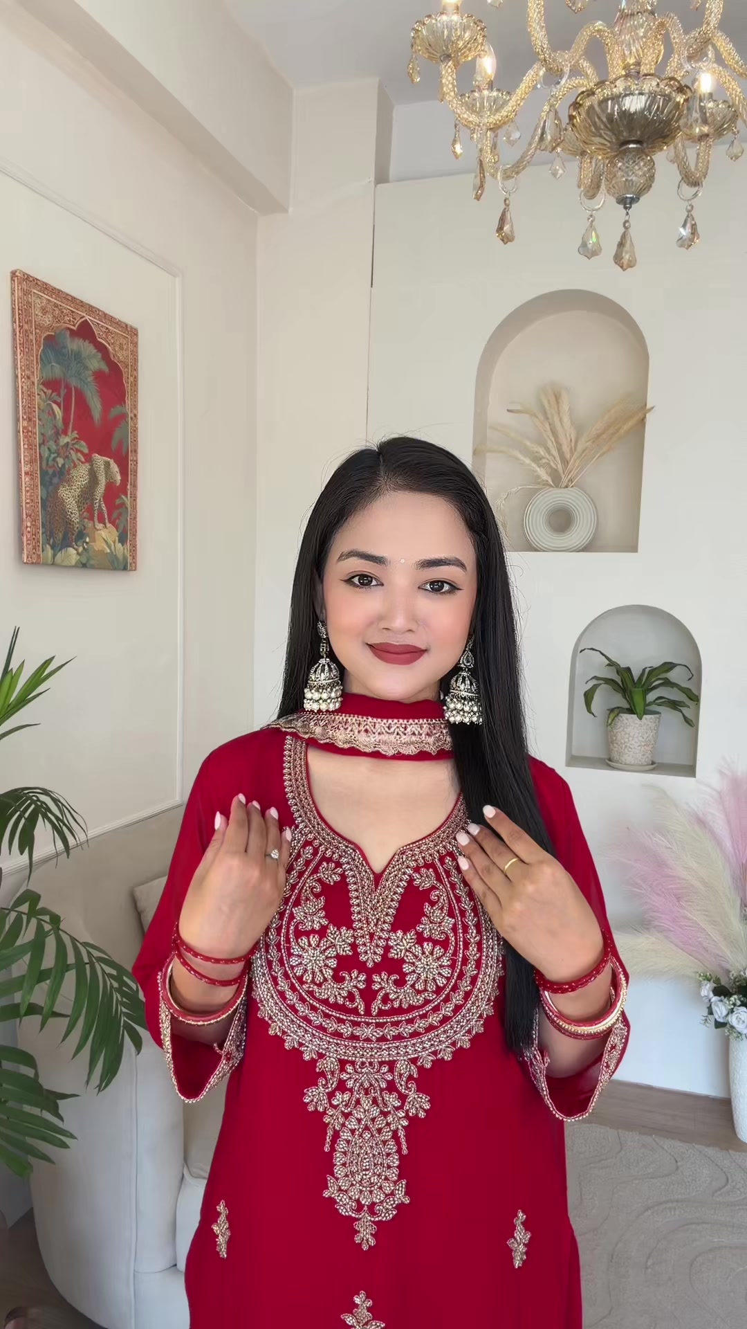 @Naina_TheAttire
