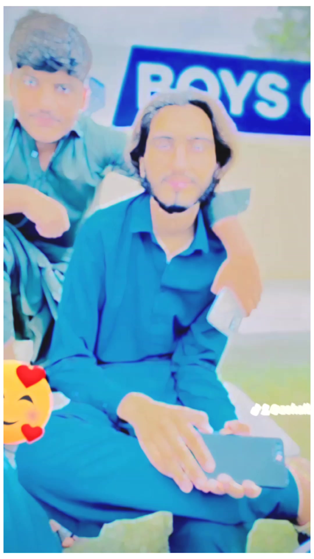 @𝒁𝒐𝒉𝒂𝒊𝒃 𝒌𝒊𝒏𝒈