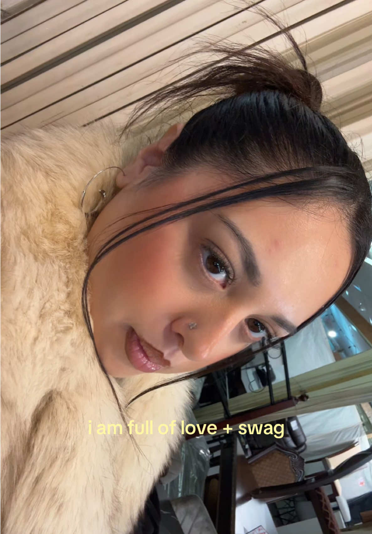 @ANGX ⋆˙⟡♡