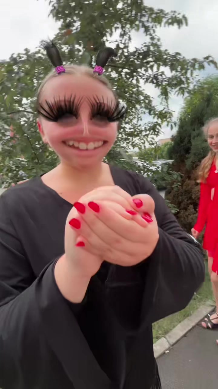 @vikusichka🪽