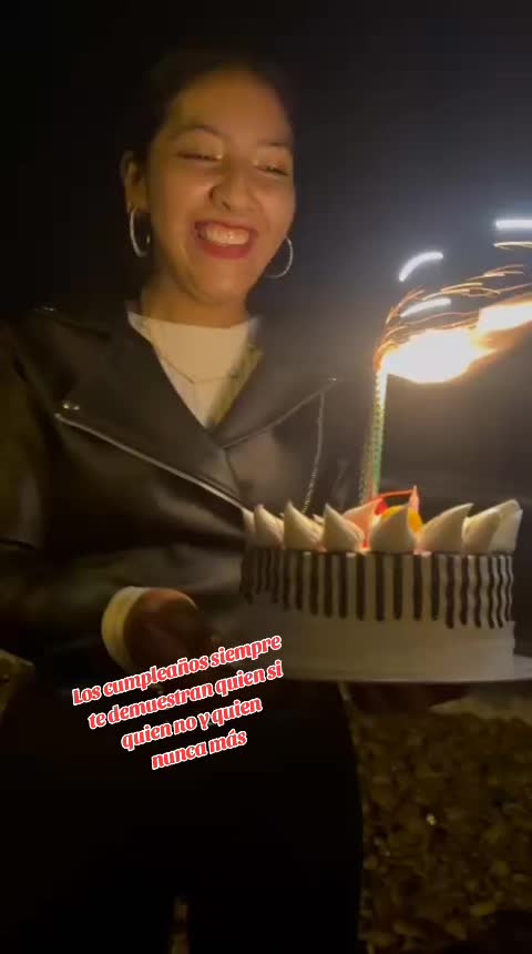 @ANITA🤎