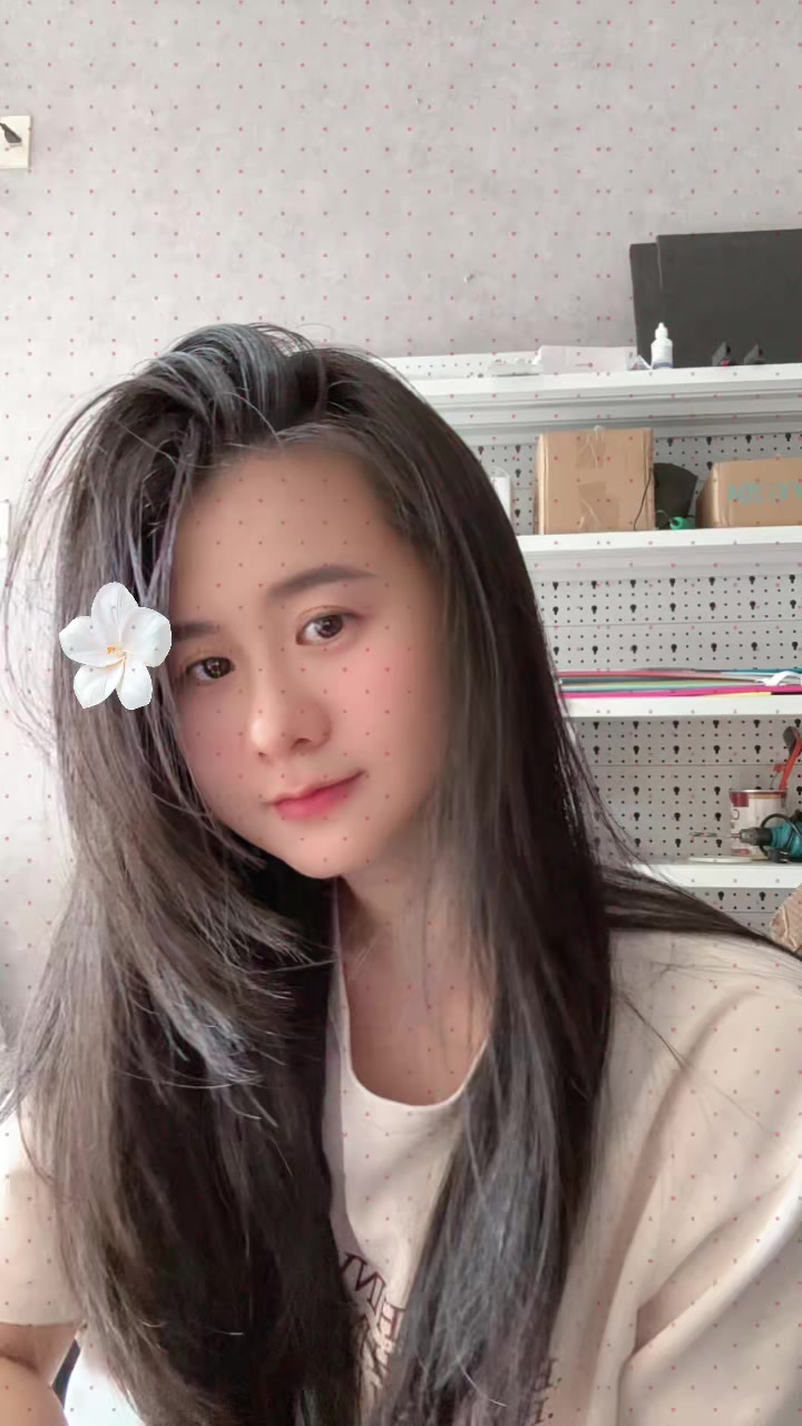 @Elly 🇻🇳🇲🇾