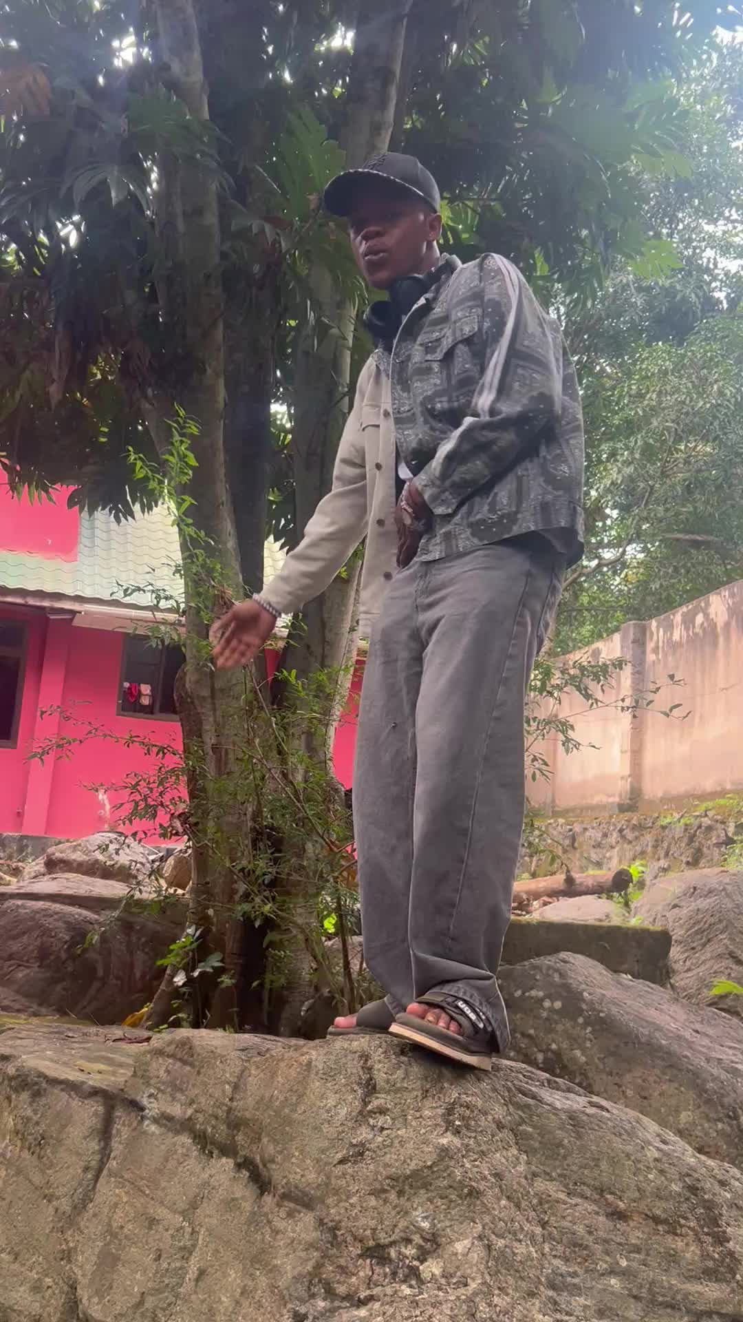 @CHOLO KOBISI DIKU