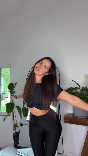 @Ninna🇲🇩