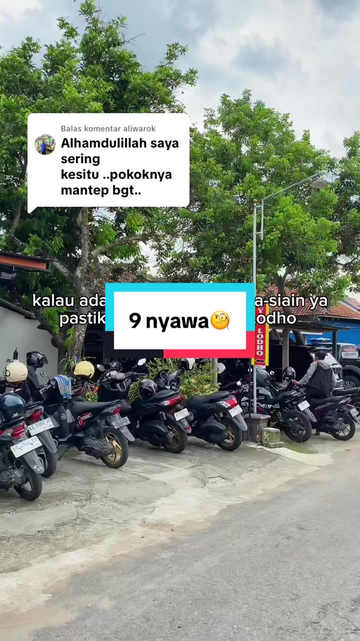 @Ayam Lodho Bu Sri