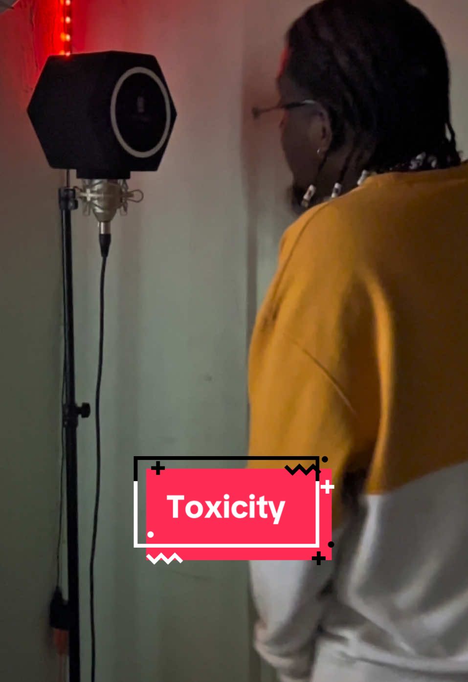 @mvnchv