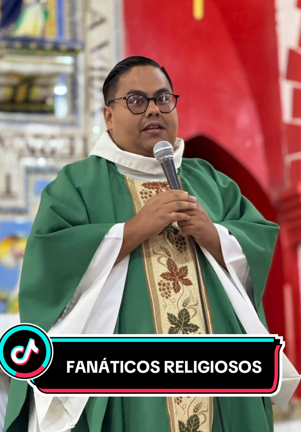 @Padre Arcangel Casique