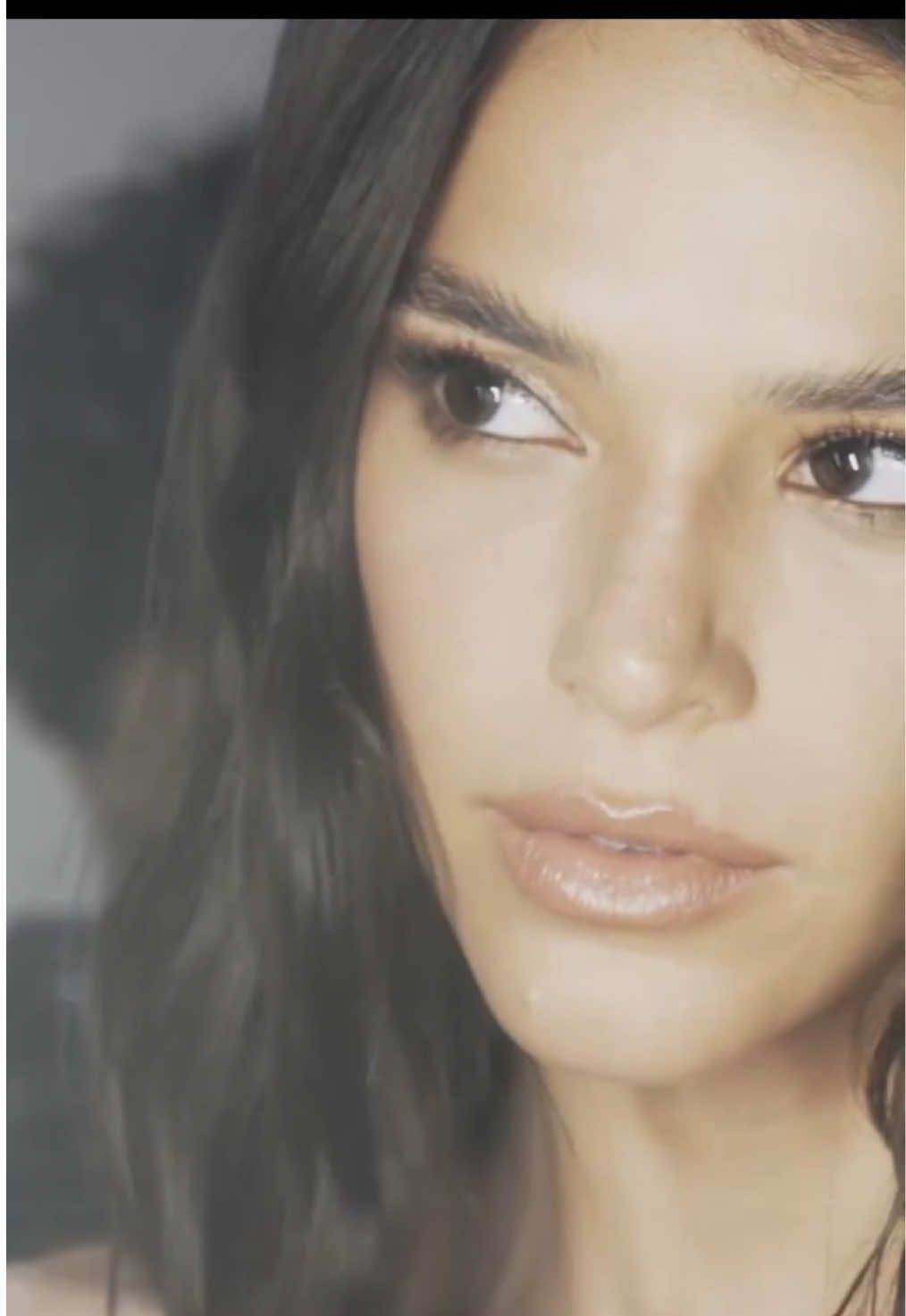 @Bruna Marquezine