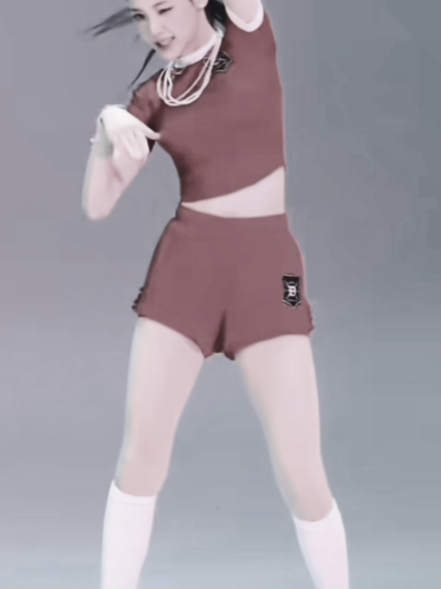 @𝐕 ৯