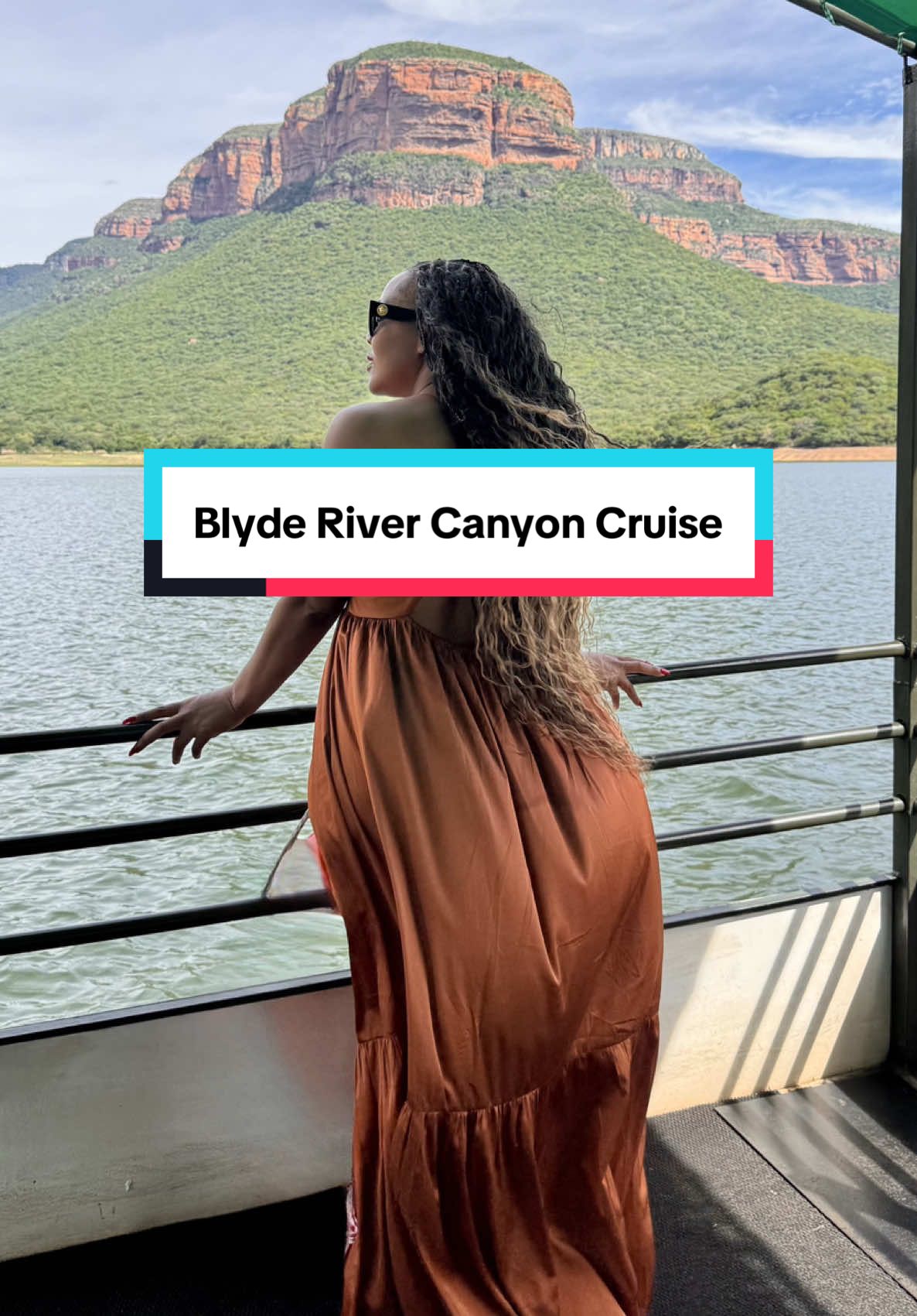 @MsLeloB | Travel Podcaster