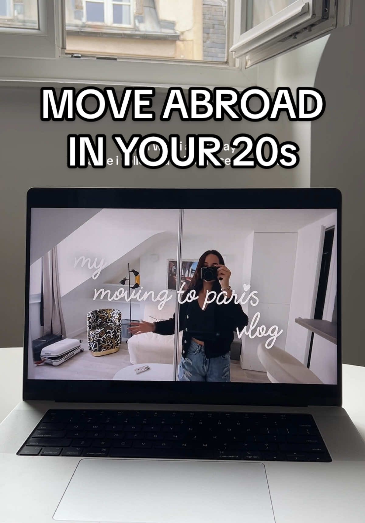 @ZOE IN PARIS 🇫🇷