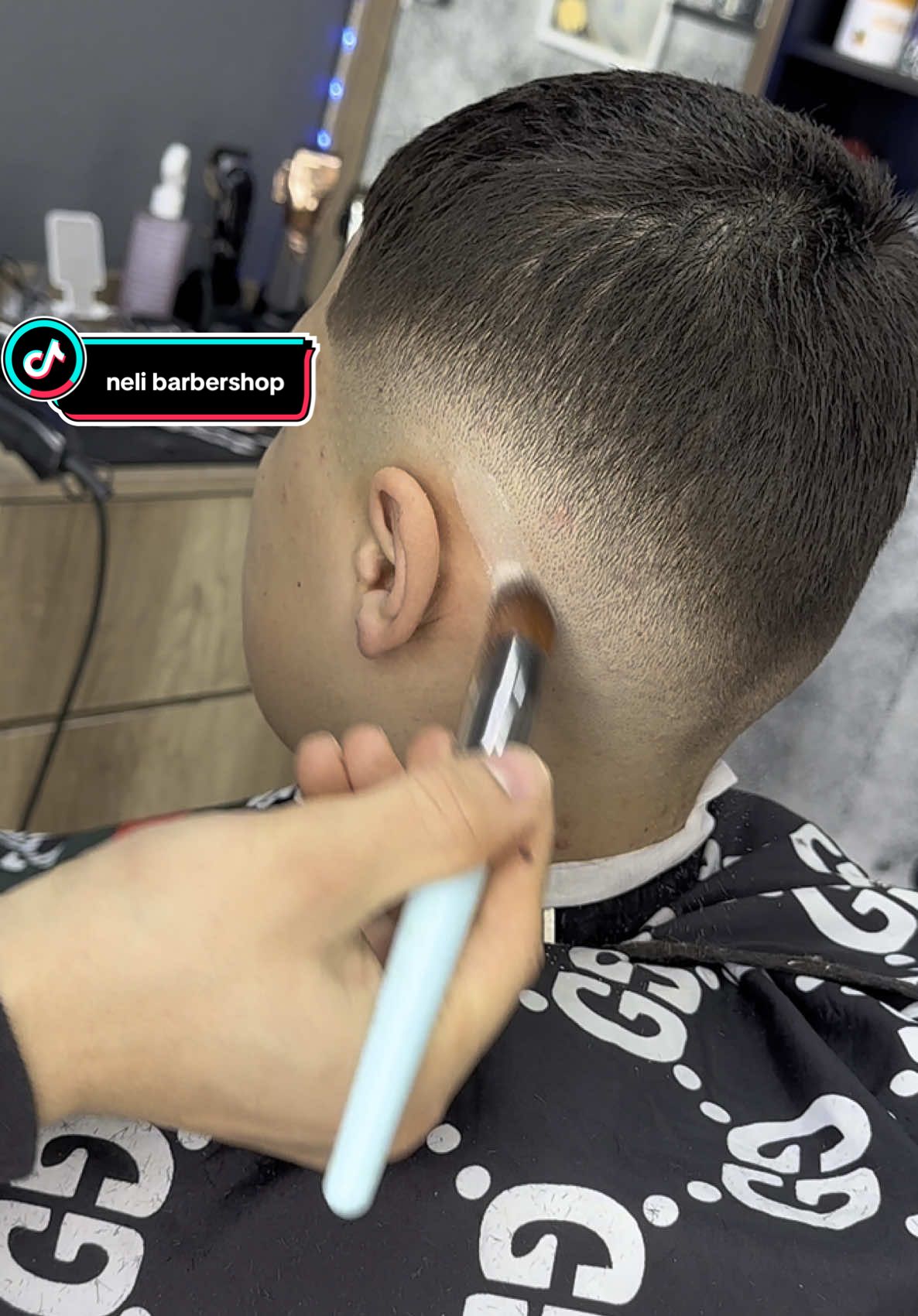 @Neli Barber Shop