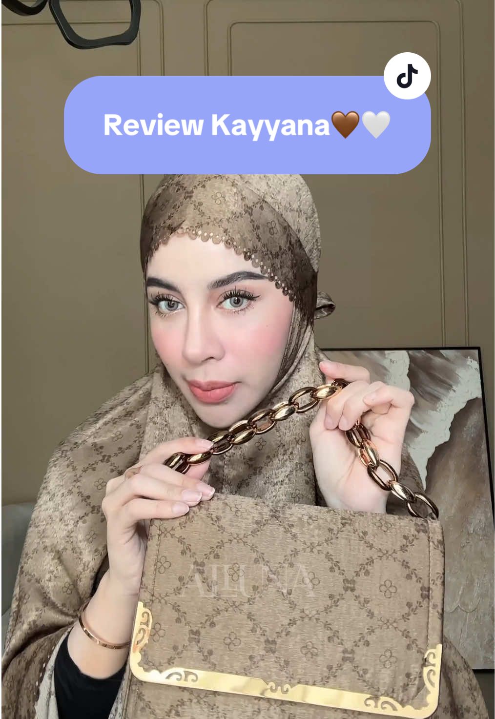 @Alluna