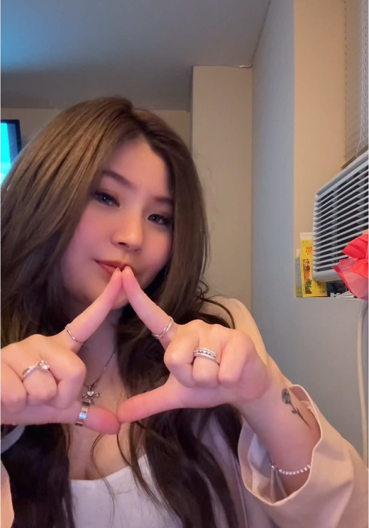 @Victoria Gabrielle L