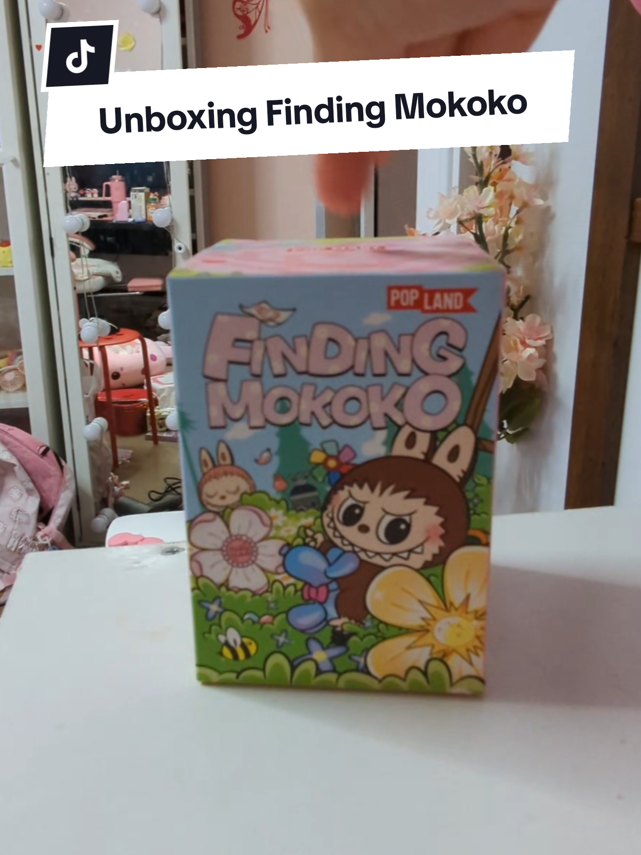 @Nicole's World ๐
